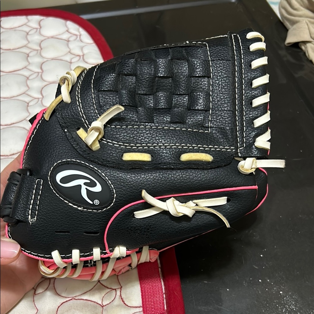 Rawlings Softball/ Baseball Glove